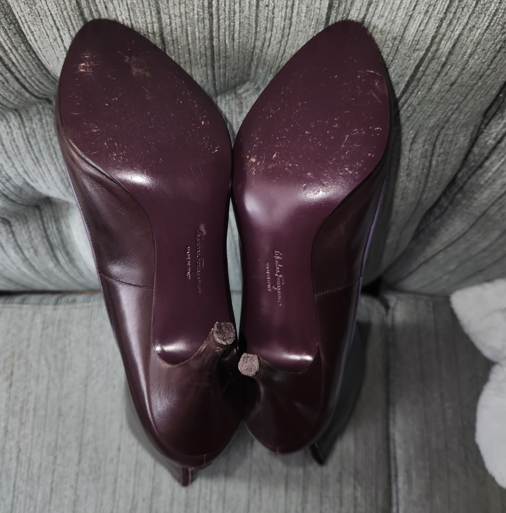 Salvatore Ferragamo tall boots - Picture 7 of 13